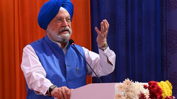 Union Minister of Petroleum and Natural Gas Hardeep Singh Puri - Sputnik भारत
