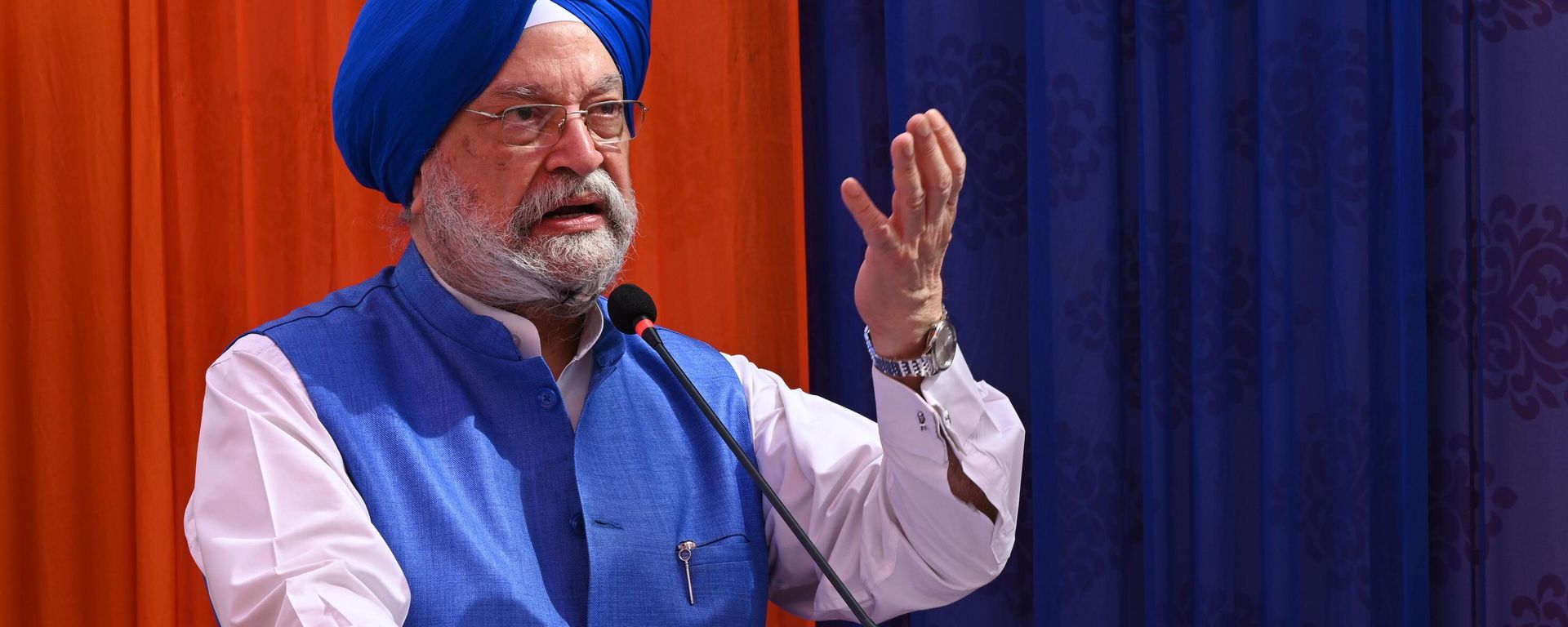 Union Minister of Petroleum and Natural Gas Hardeep Singh Puri - Sputnik भारत, 1920, 16.04.2025