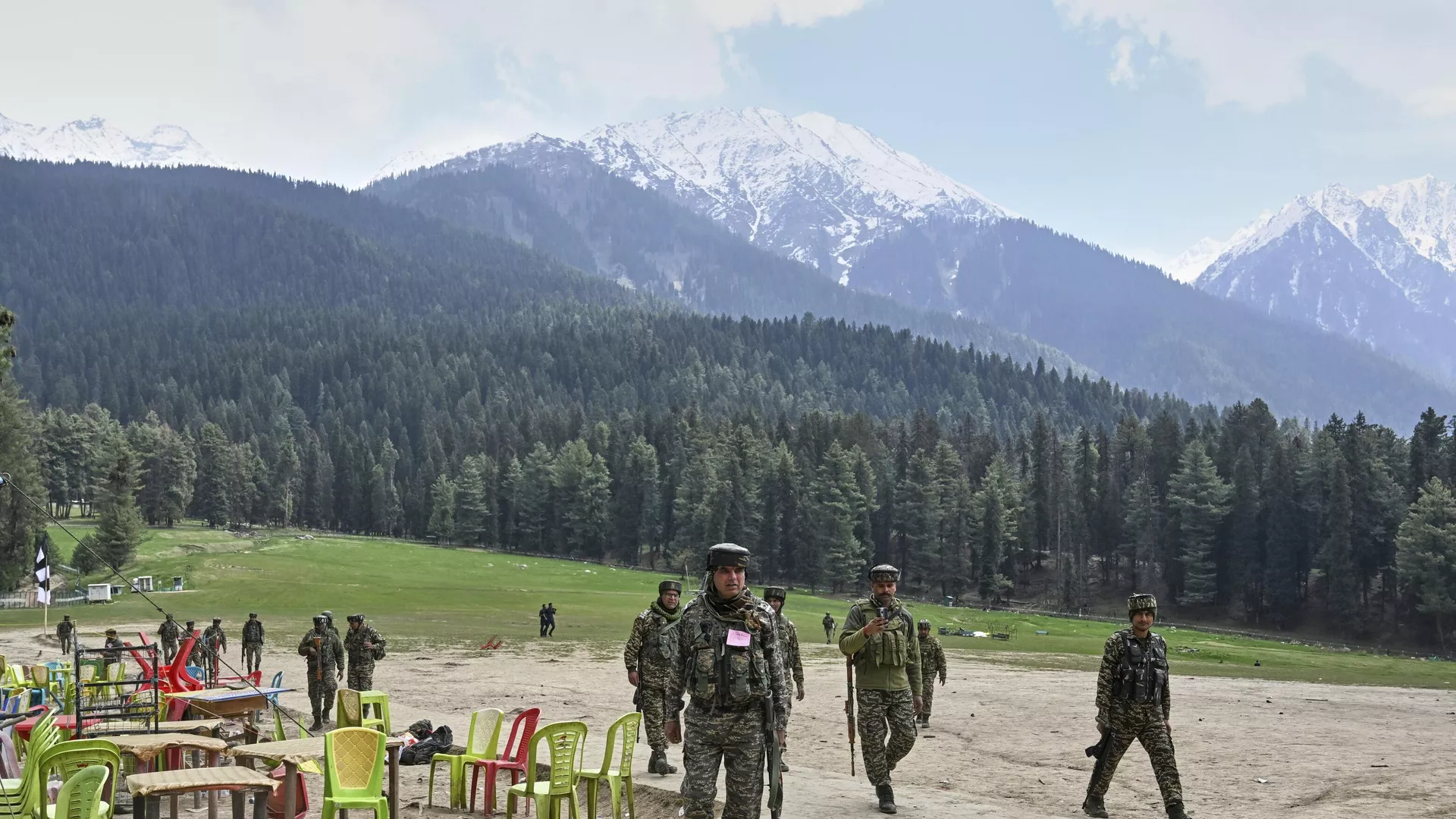 Indian security officers inspect the site in Pahalgam where militants indiscriminately opened fired at tourists on Tuesday, Pahalgam, Indian controlled Kashmir, Wednesday, April 23, 2025. (AP Photo)