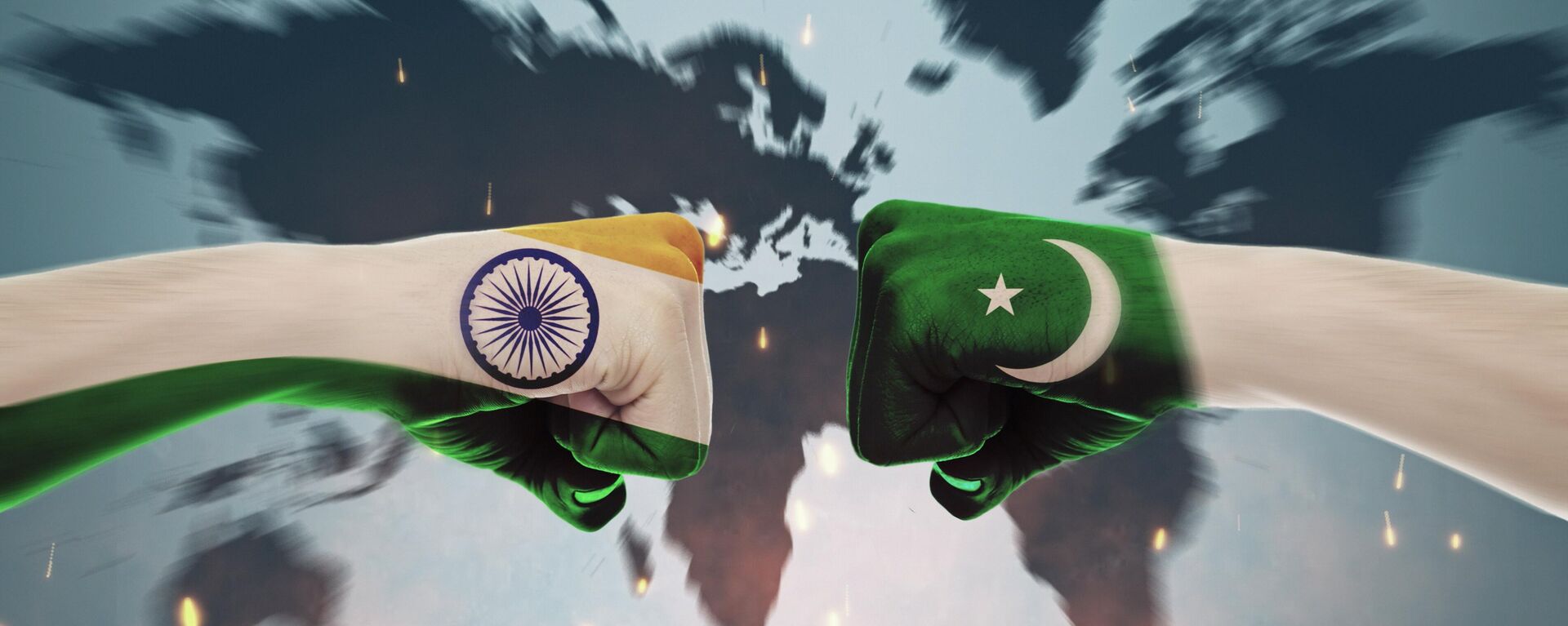 Grunge flags of India and Pakistan divided by barb wire illustration, concept of tense relations between India and Pakistan - Sputnik India, 1920, 30.04.2025