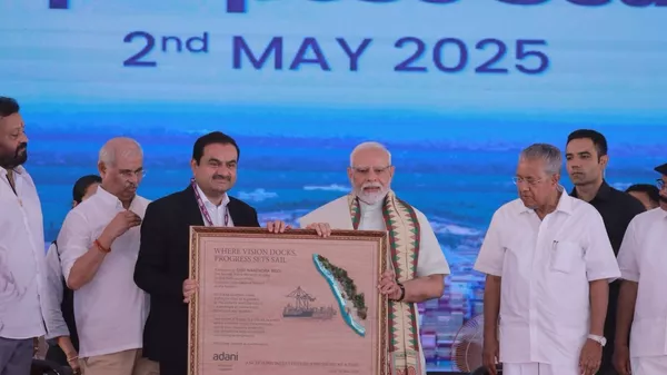 PM Modi Officially Commissions Vizhinjam International Port in Kerala - Sputnik India