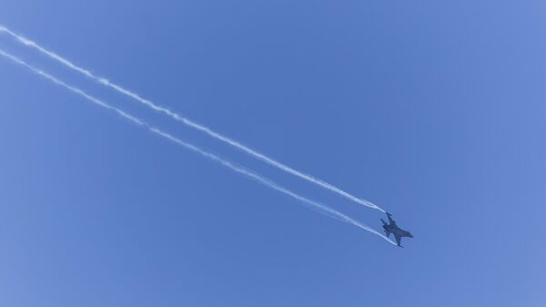 A Hellenic Air Force F-16 fighter jet takes part in a military parade on October 28, 2024 in Thessaloniki, Greece. The national 'Oxi (No) Day' commemorates the rejection by Greek Prime Minister Ioannis Metaxas of the ultimatum made by Italy on 28 October 1940 during World War II the date that Greece entered the World War II in 1940.  - Sputnik भारत