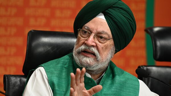 March 06: Union Minister of housing and urban affairs Hardeep Singh Puri addresses a press conference over the Sandeshkhali incident at BJP headquarters in New Delhi on March 06, 2024.  - Sputnik भारत