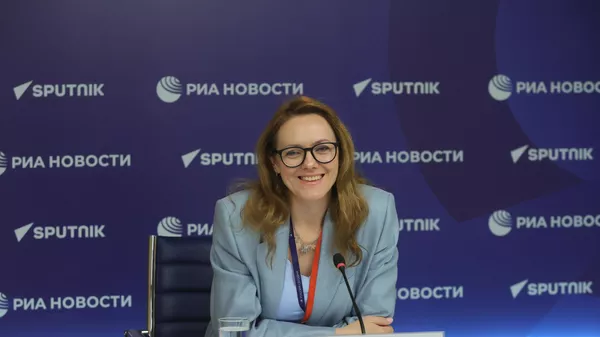 A video-masterclass between Moscow and New Delhi, part of the SputnikPro project, on the topic: Fake News in Media – Recognize and Debunk. - Sputnik India