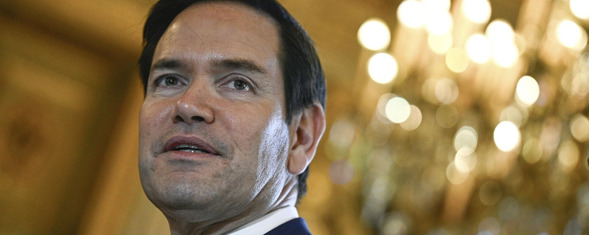 US Secretary of State Marco Rubio looks on as he arrives at the Quai d'Orsay, France's Minister of Foreign Affairs for high-level talks to discuss Ukraine and its security in Paris Thursday, April 17, 2025 - Sputnik India, 1920, 20.05.2025