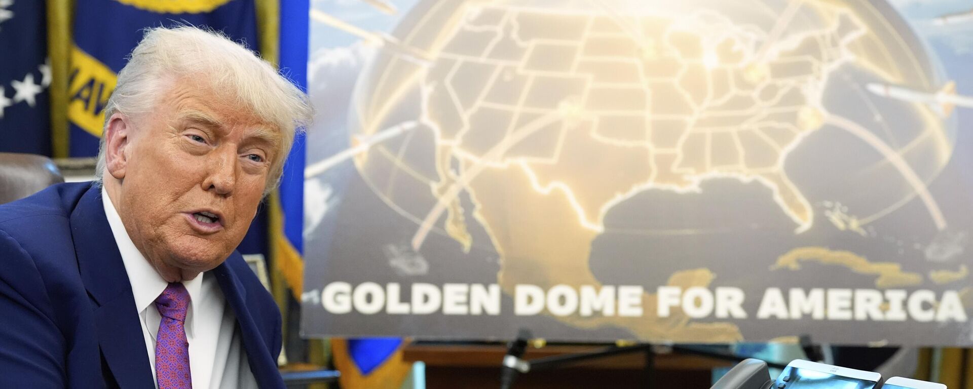 President Donald Trump speaks in the Oval Office of the White House, Tuesday, May20, 2025, in Washington - Sputnik भारत, 1920, 28.05.2025