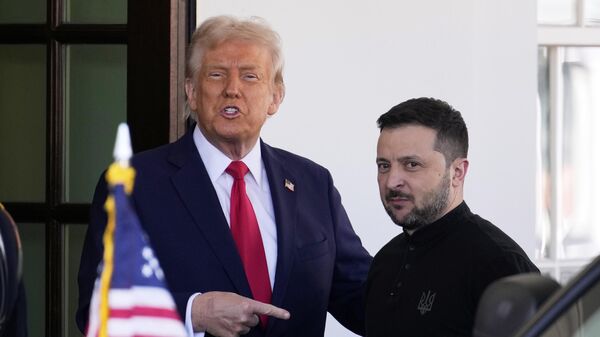 President Donald Trump welcomes Ukraine's Volodymyr Zelensky at the White House in Washington, Friday, Feb. 28, 2025.  - Sputnik भारत