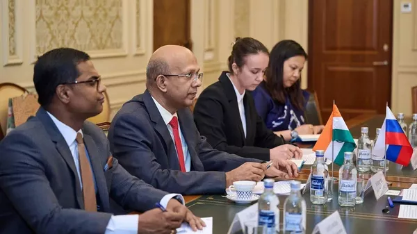 India and Russia Discuss Organization of the 3rd International Buddhist Forum - Sputnik भारत