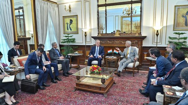 Meeting between EAM S. Jaishankar and FM Sirojiddin Muhriddin of Tajikistan in Delhi. - Sputnik India