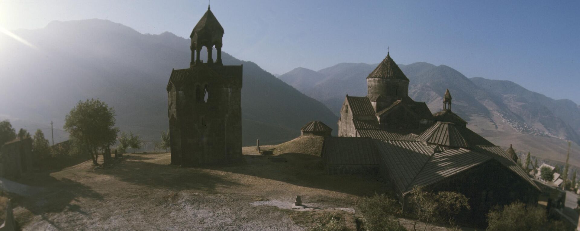 Haghpat Monastery and its main building - the Church of Saint Nishan (Sourb Nshan). - Sputnik भारत, 1920, 24.06.2025