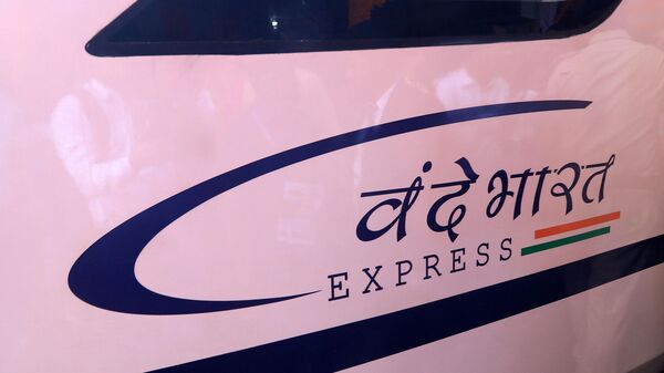Vande Bharat Express train at Jaipur Junction railway station during its flagging off ceremony, in Jaipur, Rajasthan, India, Wednesday, April 12, 2023. Prime Minister Narendra Modi virtually flagged off the train.  - Sputnik India