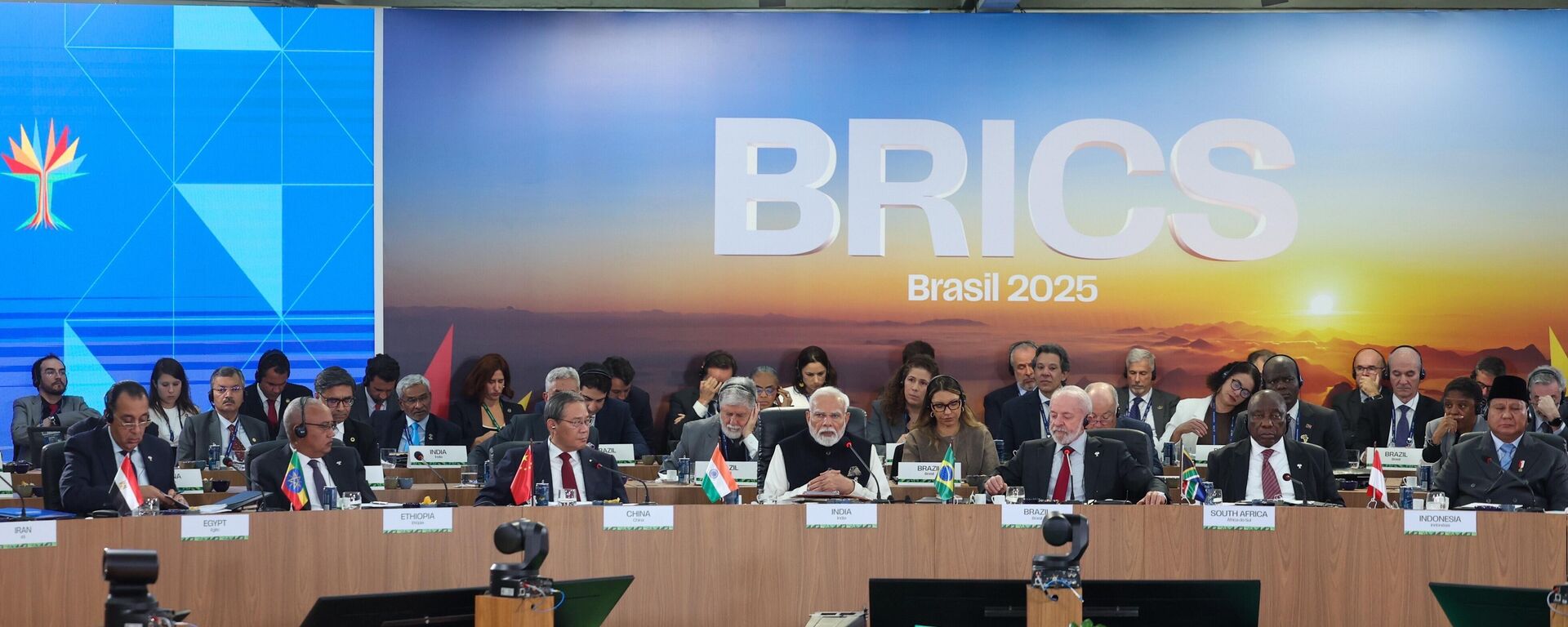 Indian Prime Minister Narendra Modi at the 2025 BRICS Summit in Rio, Brazil - Sputnik India, 1920, 07.07.2025