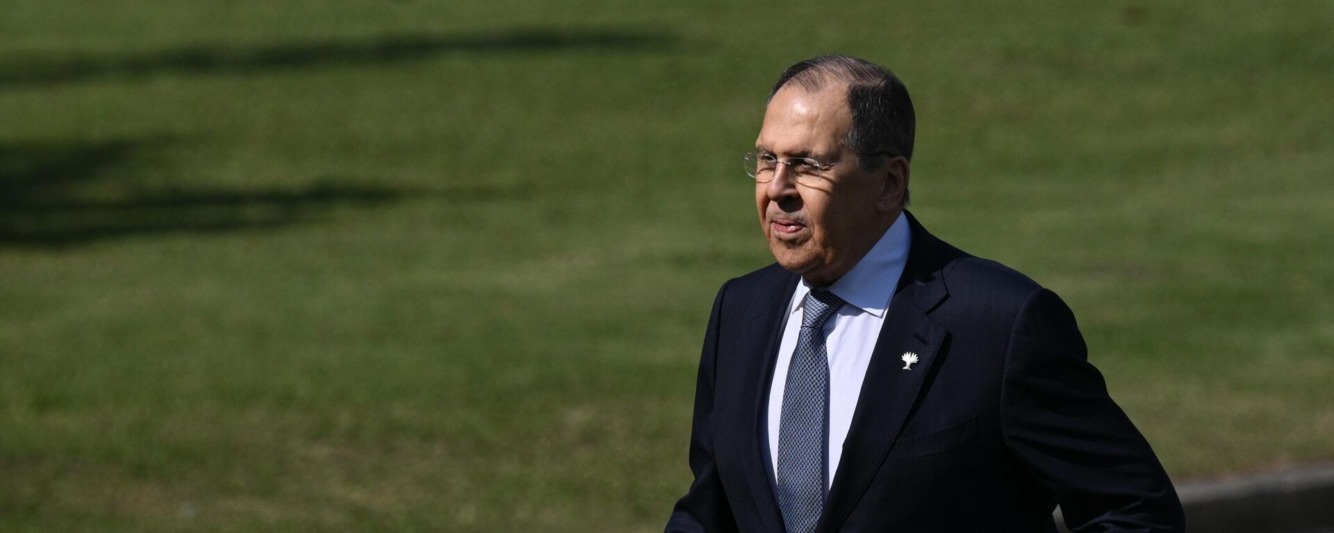 Russian Foreign Minister Sergey Lavrov after taking pictures of the participants of the XVII BRICS Summit, Rio de Janeiro, Brazil - Sputnik भारत, 1920, 07.07.2025