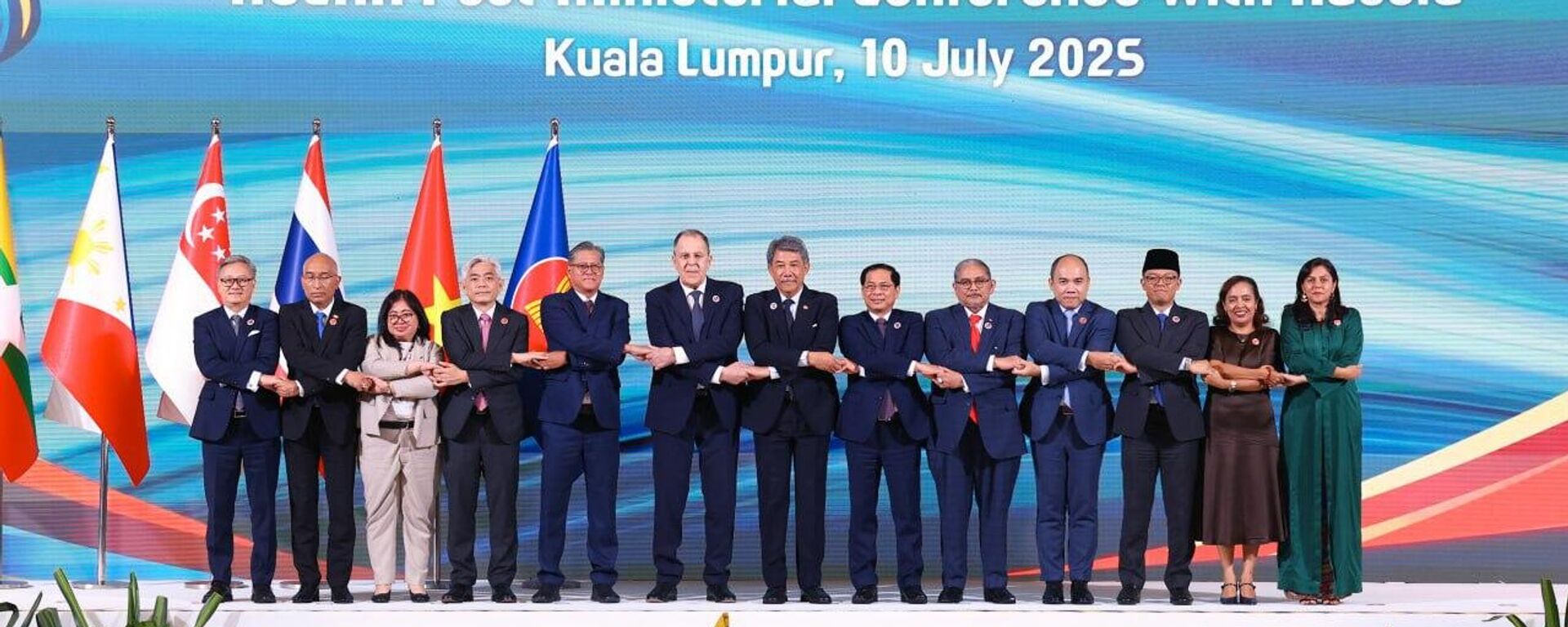 Russia’s Foreign Minister Sergey Lavrov takes part in the #RussiaASEAN Ministerial Meeting - Sputnik India, 1920, 16.06.2026