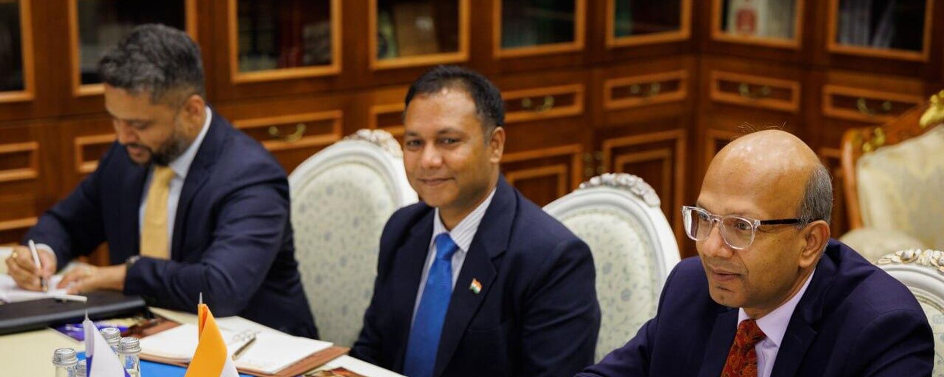 Russian Deputy Defence Minister Aleksandr Fomin held a meeting with Vinay Kumar, the Ambassador of India to Russia - Sputnik भारत, 1920, 06.08.2025