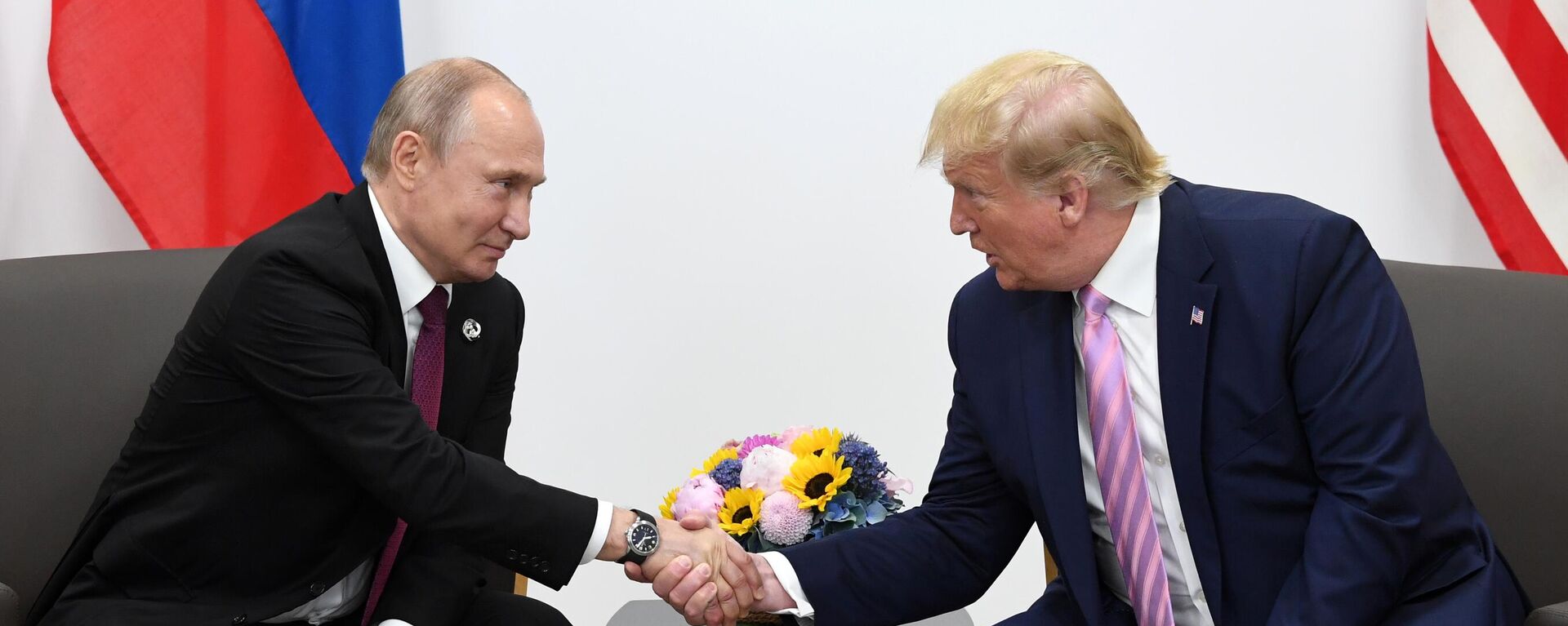 Рабочий визит президента РФ В. Путина в Японию для участия в саммите Группы двадцати - Sputnik India, 1920, 12.08.2025