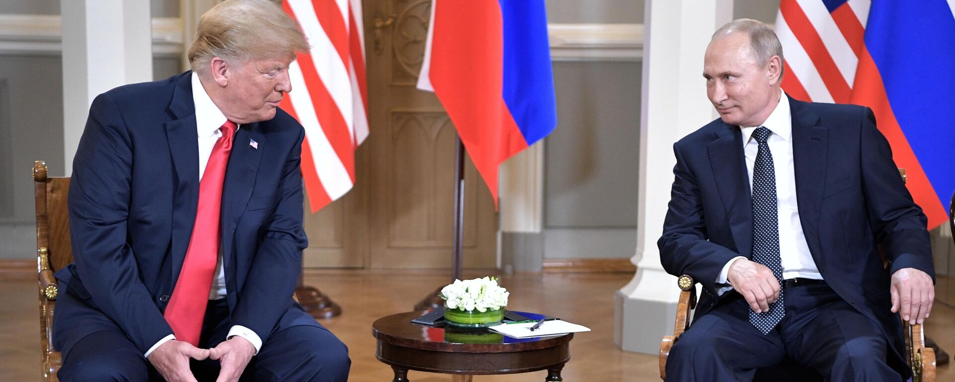 Meeting of Russian President Vladimir Putin and US President Donald Trump in Helsinki - Sputnik भारत, 1920, 15.08.2025