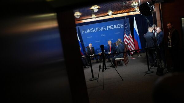 Саммит президентов США и России Дональда Трампа и Владимира Путина - Sputnik India