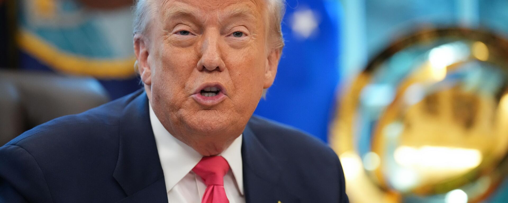 U.S. President Donald Trump speaks in the Oval Office on August 14, 2025 in Washington, DC. Trump is expected to issue a proclamation on the 90th anniversary of Social Security and highlight his administration's efforts on the program.  - Sputnik भारत, 1920, 19.08.2025