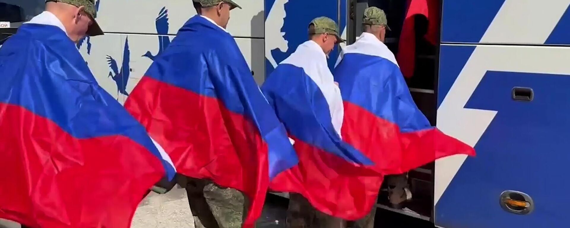 Россия и Украина провели обмен пленными - Sputnik India, 1920, 24.08.2025