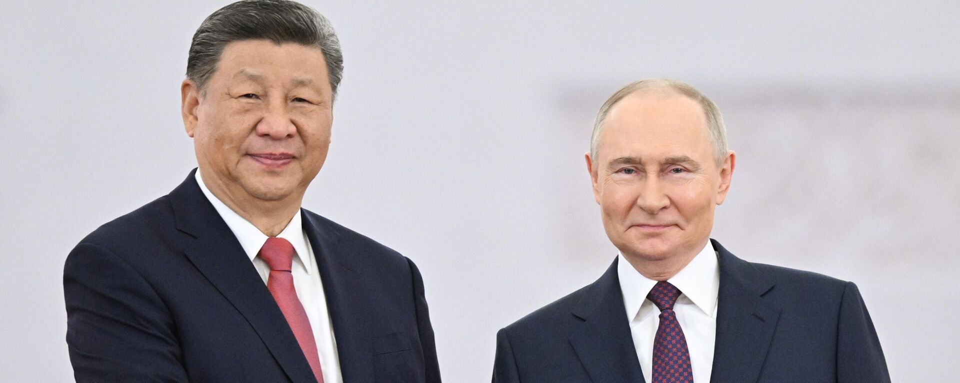Vladimir Putin and Xi Jinping - Sputnik India, 1920, 30.08.2025