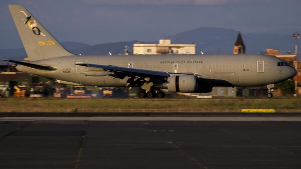 A plane carrying the last Italian Army soldiers left in Afghanistan lands at the Ciampino military airport after Nato troops completed their withdrawal from Afghanistan, on August 31, 2021 in Rome, Italy.  - Sputnik भारत