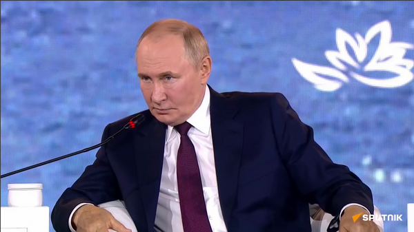 Putin’s full answer on Ukraine on the 2025 Eastern Economic Forum (EEF) at the Far Eastern Federal University on Russky Island in Vladivostok, Russia. - Sputnik भारत