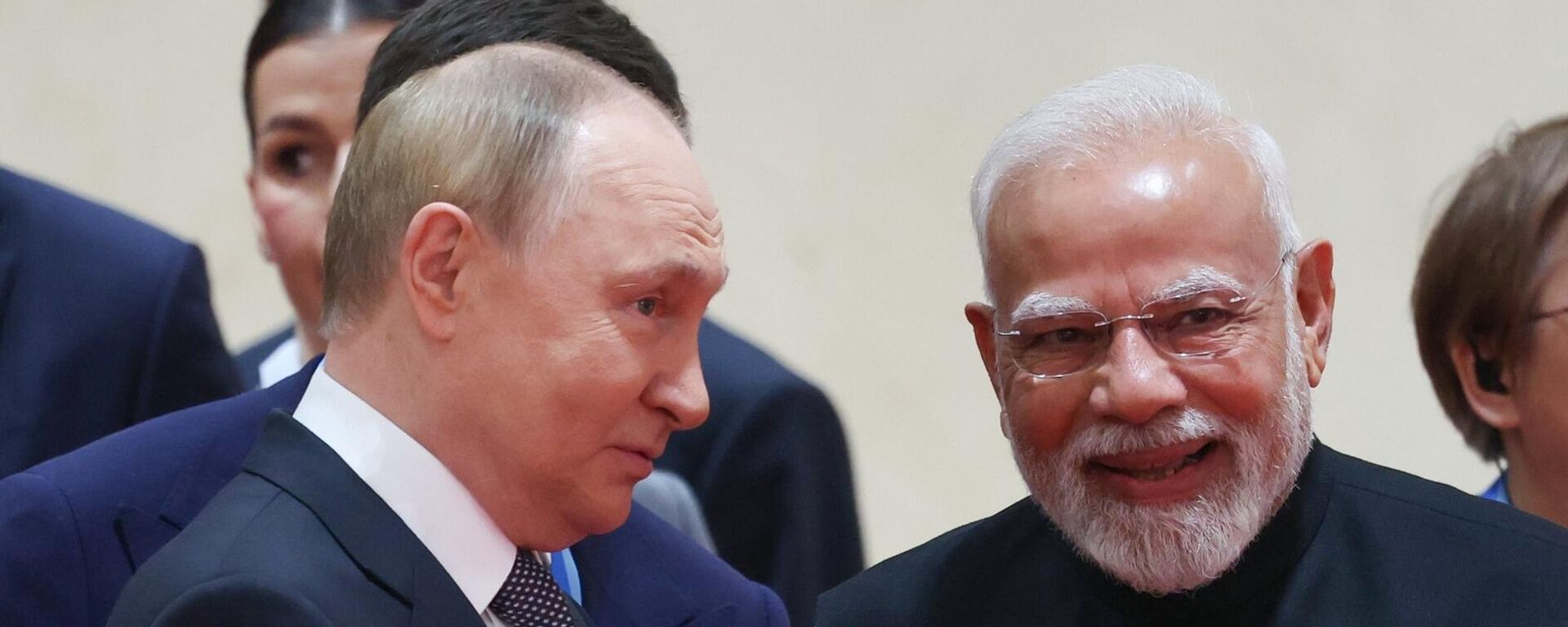 Russian President Vladimir Putin and Indian Prime Minister Narendra Modi - Sputnik भारत, 1920, 17.09.2025