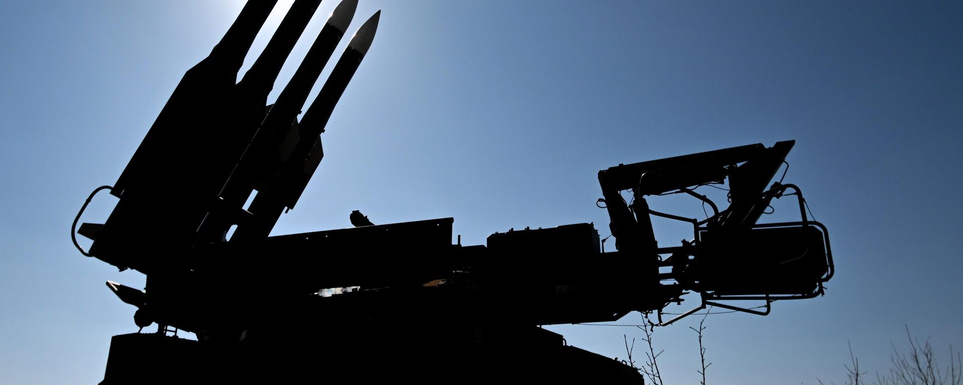 Buk-M2 SAM system of the Central Military District's anti-aircraft missile battalion - Sputnik भारत, 1920, 13.09.2025