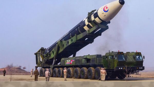 Missile balistique intercontinental Hwasongpho de la République Populaire Démocratique de Corée (RPDC) le 24 mars 2022.  - Sputnik भारत