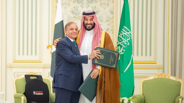 Pakistan-Saudi Arabia mutual defence pact - Sputnik India