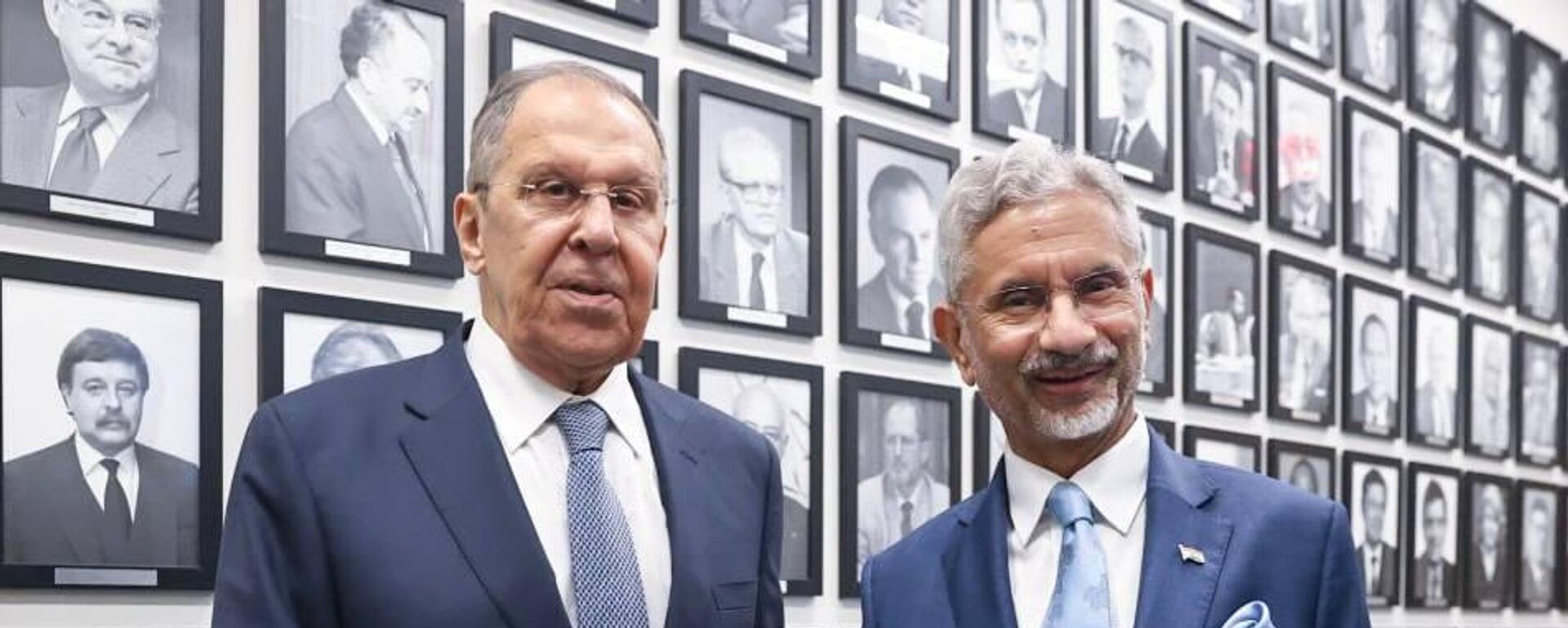 Russian FM Lavrov held talks with Indian EAM Jaishankar on the sidelines of UNGA  - Sputnik India, 1920, 14.11.2025