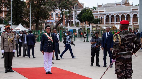 ANTANANARIVO, MADAGASCAR - DECEMBER 16: Andry Rajoelina attends to his sworn in ceremony for a second term as Madagascar's president amid fears of violence from opposition supporters who contested the results of the Nov. 16 election, at Mahamasina Municipal Stadium in Antananarivo, Madagascar (Photo by Rafalia Henitsoa/Anadolu via Getty Images) - Sputnik India