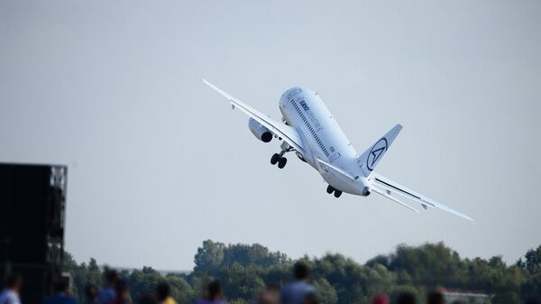 Sukhoi Superjet-100 airliner - Sputnik India