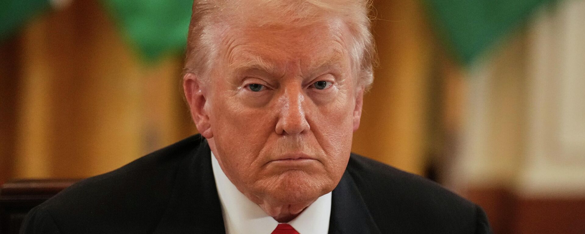 President Donald Trump attends a dinner with leaders from countries in Central Asia, Thursday, Nov. 6, 2025, in the East Room of the White House in Washington - Sputnik India, 1920, 25.11.2025