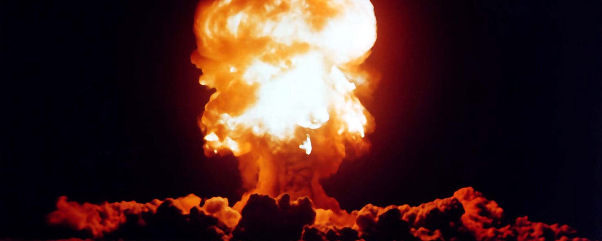 US nuclear weapons test in Nevada in 1957 - Sputnik India, 1920, 08.11.2025