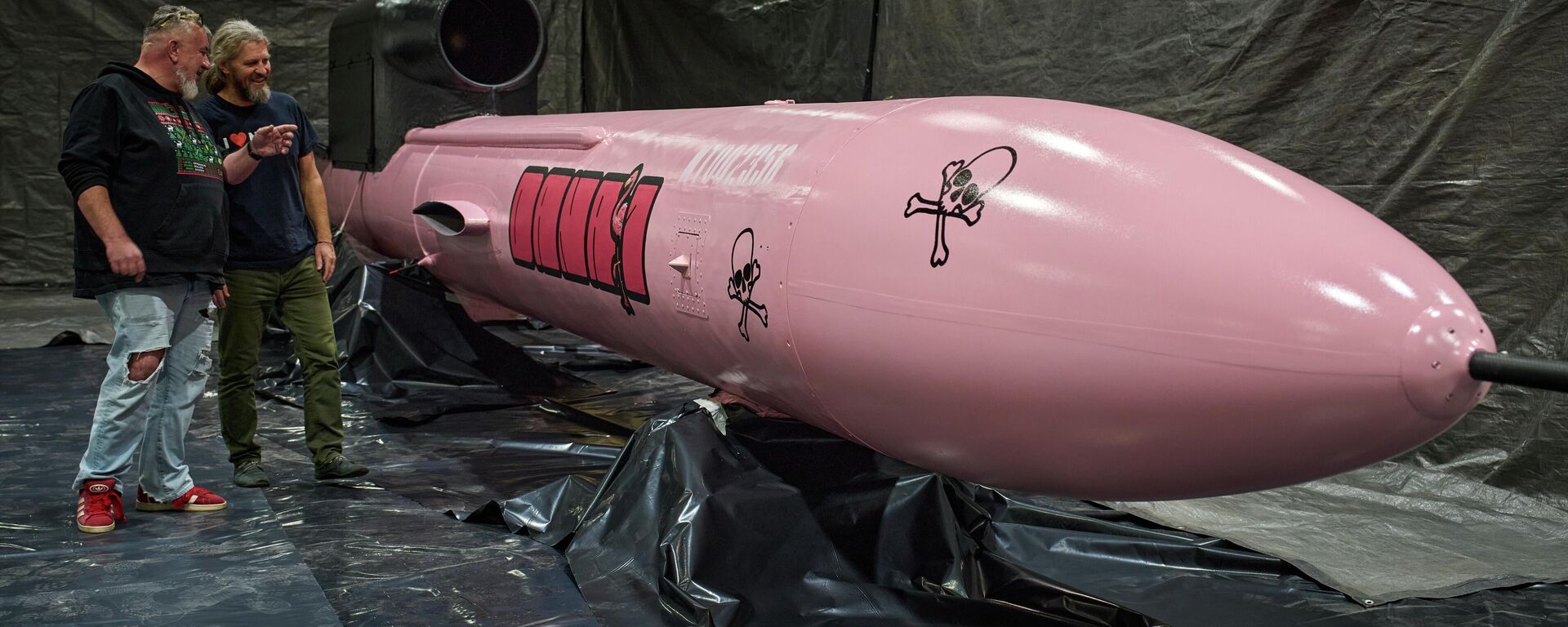 Flamingo cruise missile, paid for by a Czech crowdfunding campaign, at the Fire Point factory at an undisclosed location in Ukraine.  - Sputnik भारत, 1920, 30.11.2025