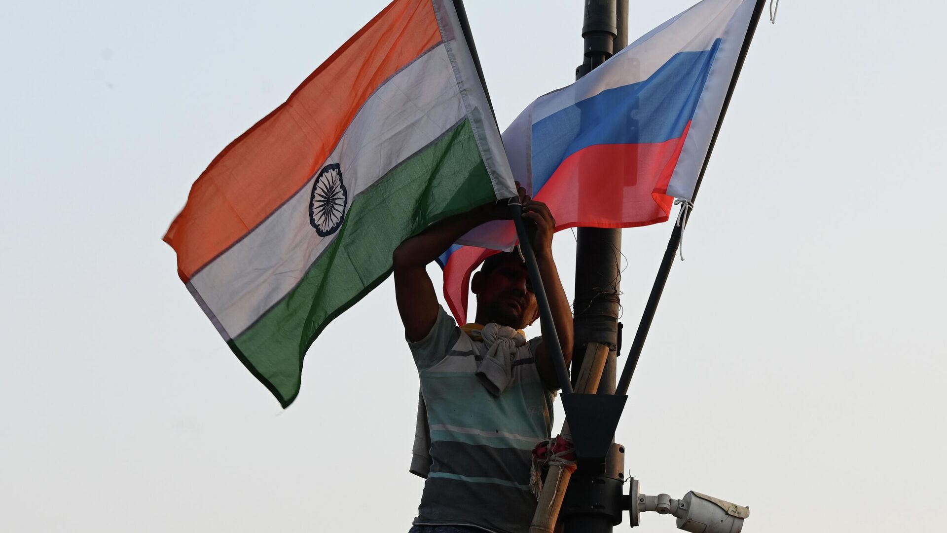 National flags of India and Russia National flags of India and Russia - Sputnik India, 1920, 05.12.2025