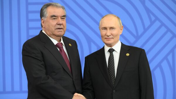 Russian President Vladimir Putin and his Tajik counterpart Emomali Rahmon - Sputnik भारत