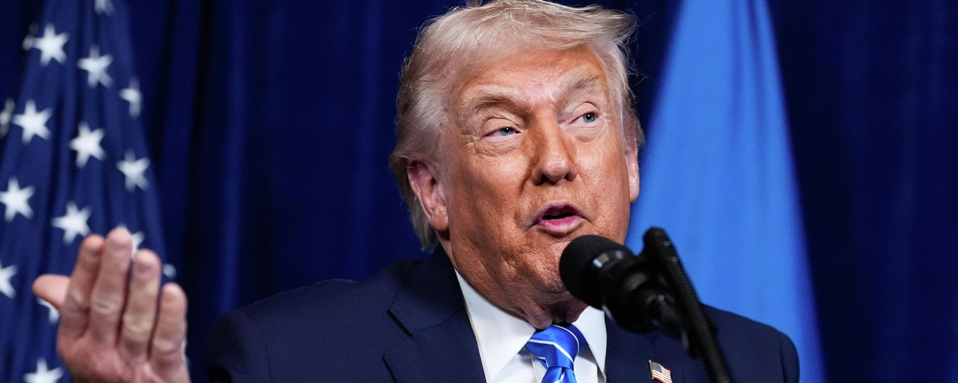 President Donald Trump speaks during a joint news conference with Ukraine's Zelensky - Sputnik भारत, 1920, 12.02.2026