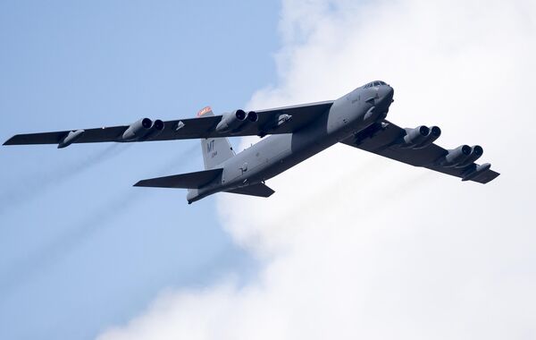 A US Air Force B-52 bomber flies over Training Range in Pabrade during a military exercise 'Iron Wolf 2016' some 60km.(38 miles) north of the capital Vilnius, Lithuania, Thursday, June 16, 2016. (AP Photo/Mindaugas Kulbis) - Sputnik भारत