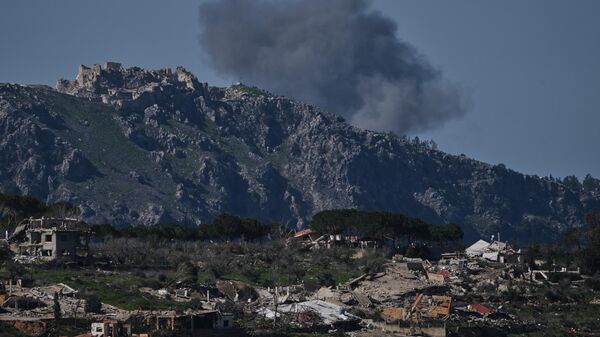 The United States and Israel carried out a coordinated series of strikes on February 28 targeting multiple sites in Iran, including locations in Tehran. In response, Iran launched retaliatory strikes against Israeli territory and US military bases across the Middle East. - Sputnik भारत