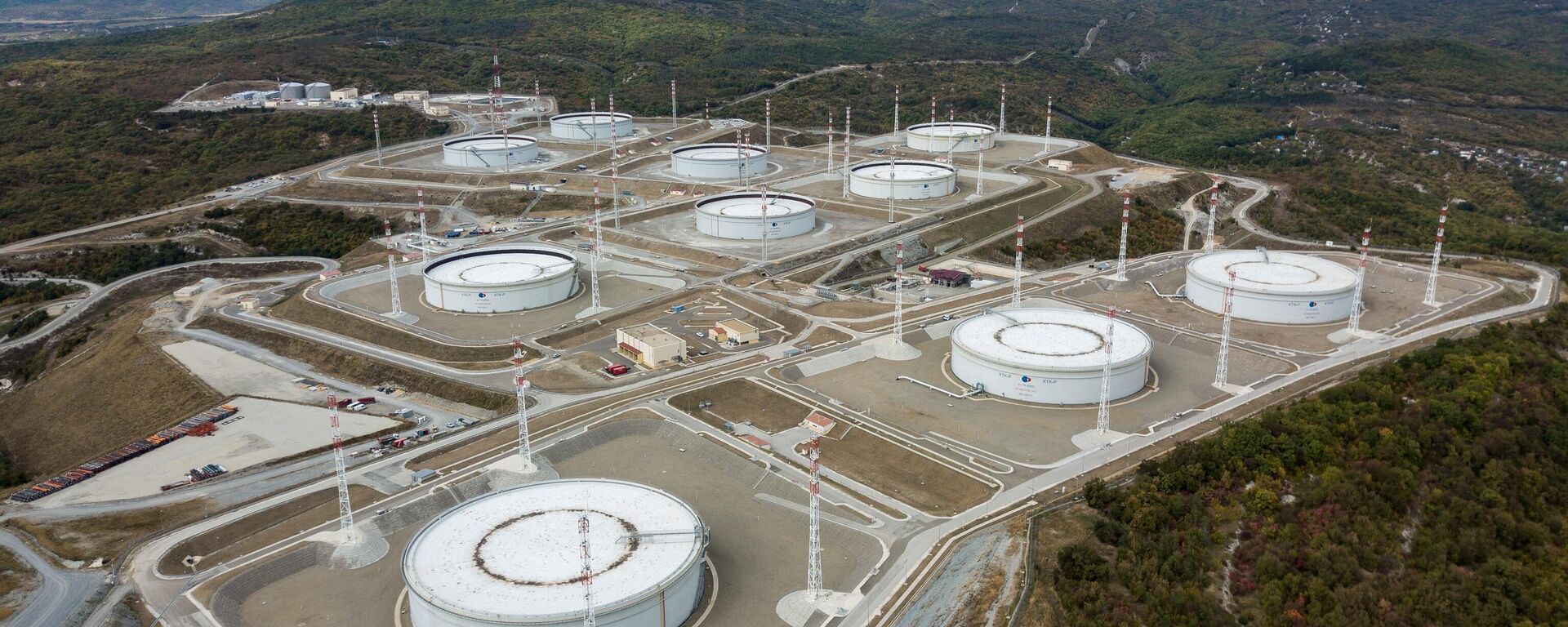 Oil storage facility of the Caspian Pipeline Consortium (CPC-R) in Russia's Krasnodar region - Sputnik भारत, 1920, 29.04.2026