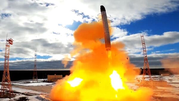 An RS-28 Sarmat intercontinental ballistic missile blasts off during a test launch from the Plesetsk Cosmodrome, in the Arkhangelsk region, Russia.  - Sputnik भारत