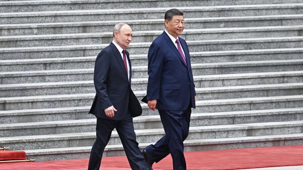 Putin Arrives at Great Hall of People in Beijing for Talks With Xi Jinping - Sputnik भारत