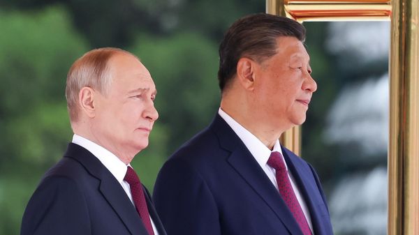 Putin meets Xi in Beijing - Sputnik India