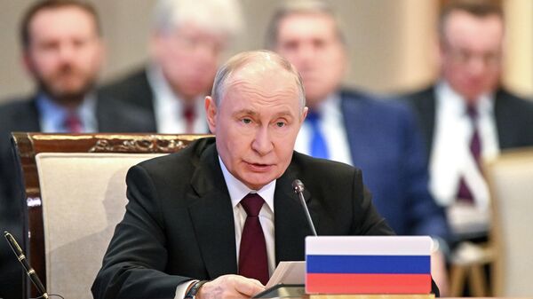 Russian President Vladimir Putin during a meeting of the Supreme Eurasian Economic Council - Sputnik भारत