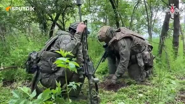 💥🇷🇺 Russian snipers neutralise Ukrainian attack and reconnaissance drones in the Dobropolye direction - Sputnik India