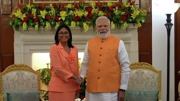 Prime Minister Narendra Modi meets Venezuela's Acting President Delcy Rodriguez - Sputnik भारत