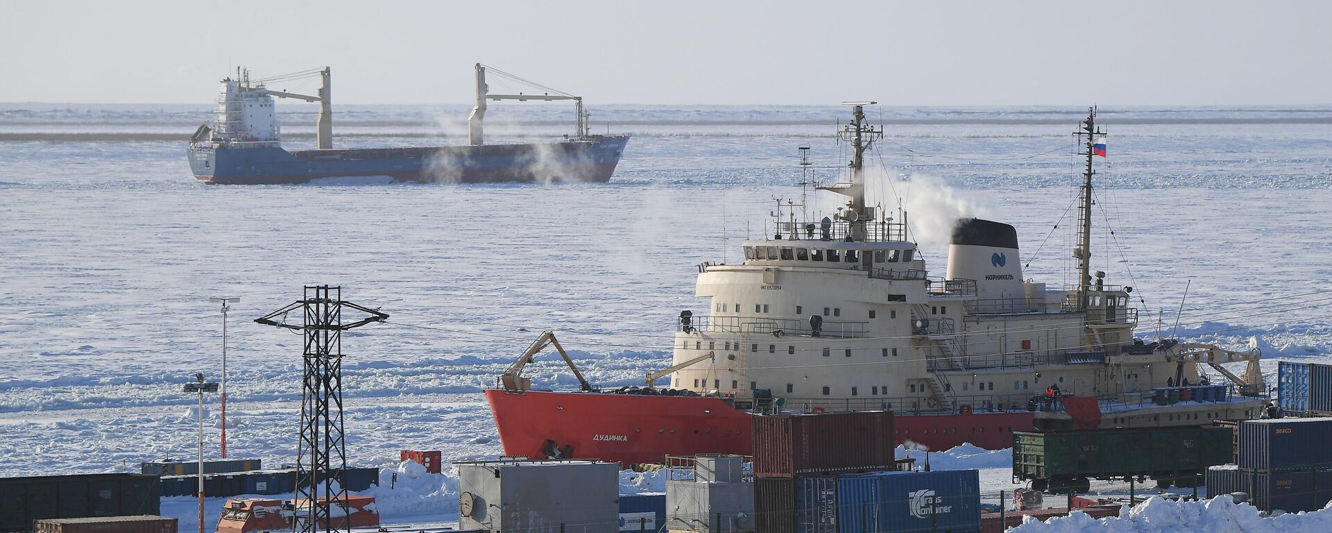 Ships at the port of Dudinka. Russia’s northernmost international harbor, deep inside the Arctic. - Sputnik भारत, 1920, 06.06.2026